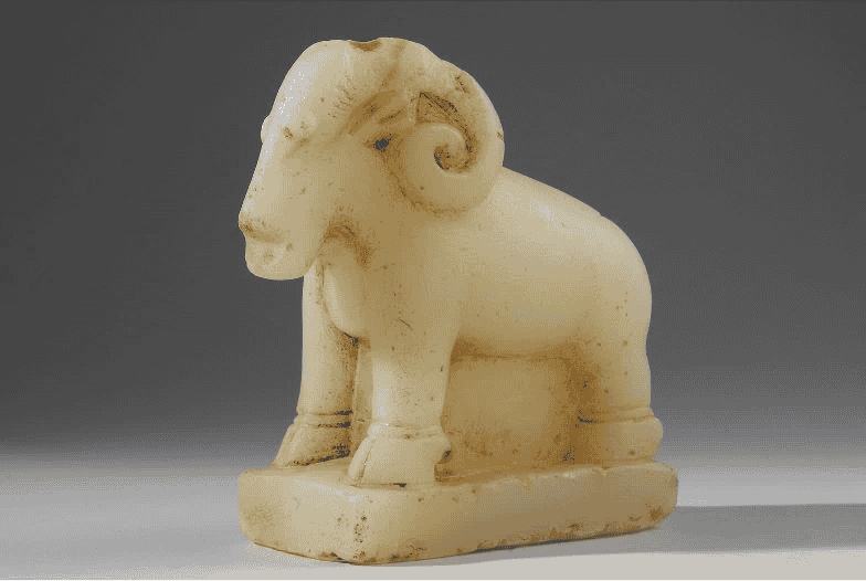 تمثال حيواني
